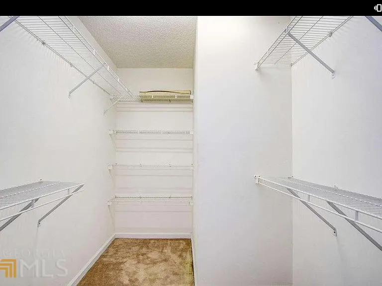 375 Mount Vernon Dr #375 — Photo 2