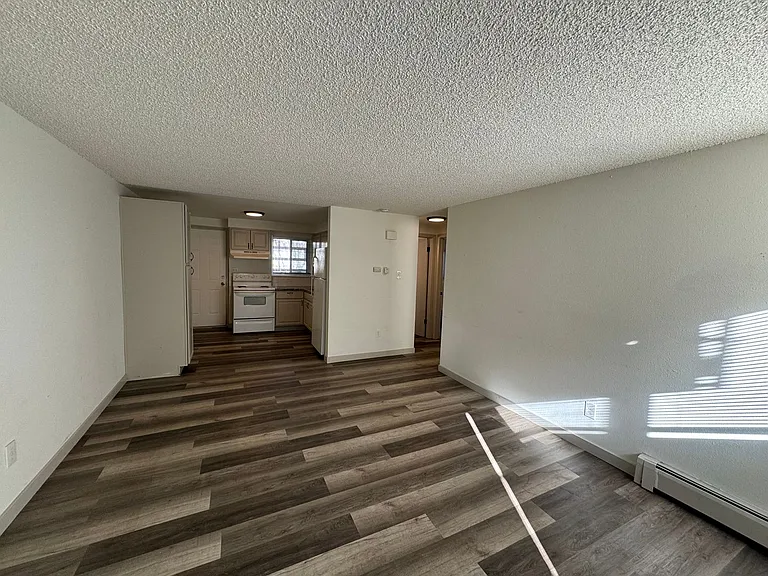 2915 Straus Ln. — Photo 5