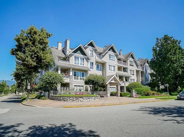 19091 McMyn Rd #403, Pitt Meadows, BC V3Y 2S8