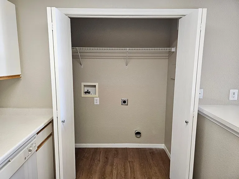 Grandview Meadows — Photo 24