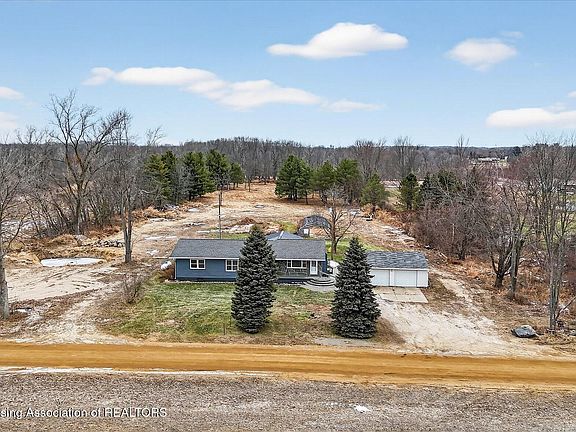 3rd image of 8905 Kingsland Hwy