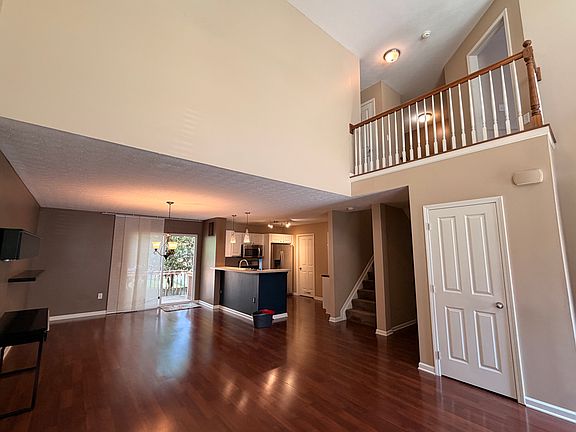 3rd image of 7408 Cayman Ln