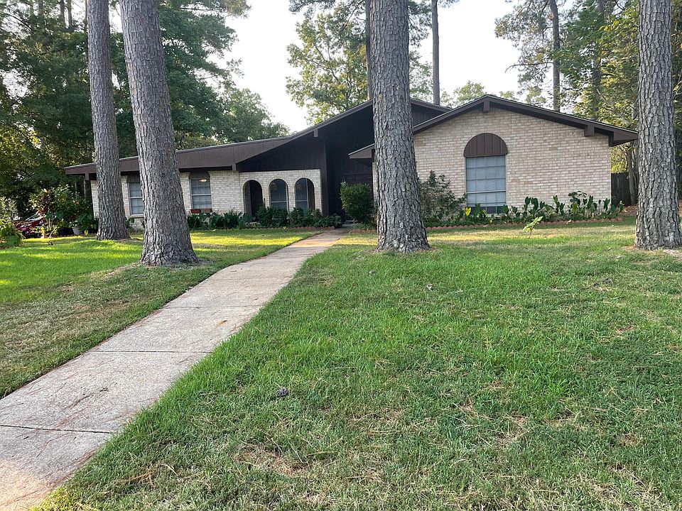 1st image of 115 Trailwood Cir