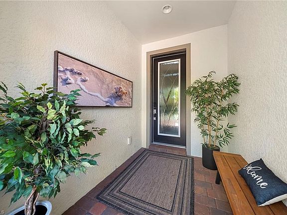 4th image of 7052 Live Oak Dr