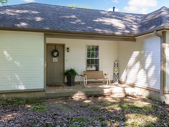 2nd image of 366 Adkins Rd