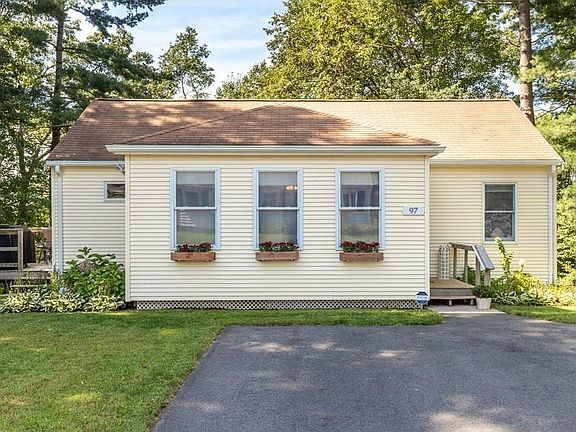 5th image of 97 Hillwood Ave