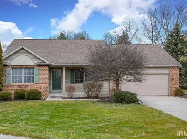 6303 Maple Ct, South Bend, IN 46614
