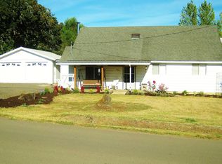 637 NE Center St, Sheridan, OR 97378