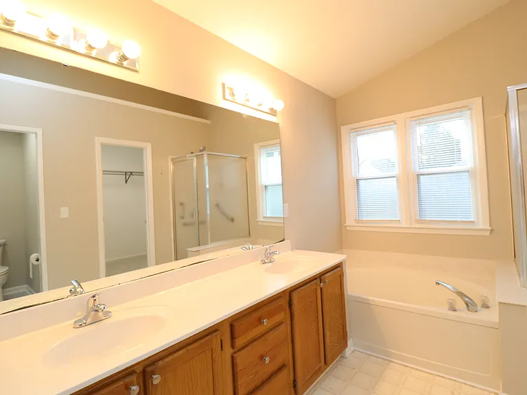 12305 Harcourt Dr — Photo 27