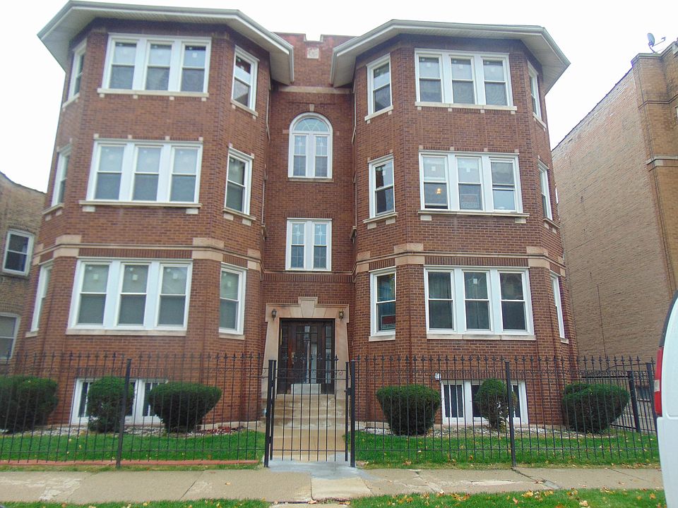 2nd image of 10943 S Vernon Ave #2