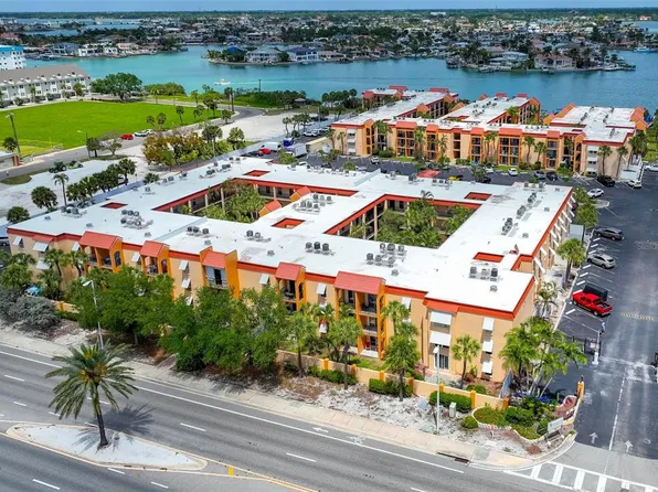 8911 Blind Pass Rd APT 321, Saint Pete Beach, FL 33706