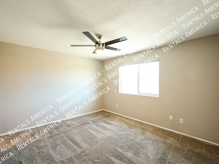 10627 S 44th St — Photo 20