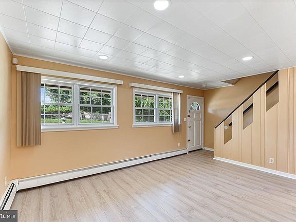 4th image of 1492 Faulkland Rd