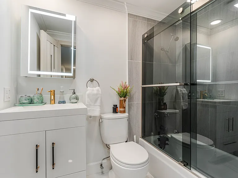 321 S San Vicente Blvd #903 — Photo 19