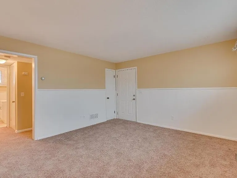 4733 Welcome Ave N #2 — Photo 7