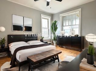 1214 W Rosemont Ave #101, Chicago, IL 60660