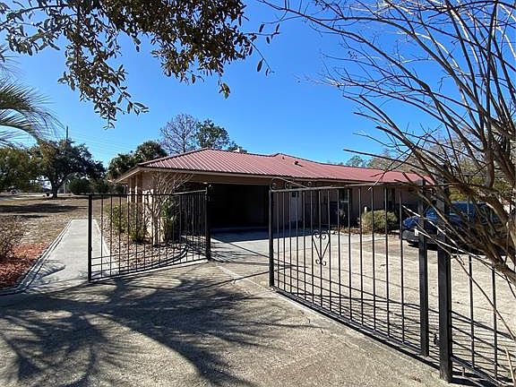 3rd image of 1870 Crowley Cir E