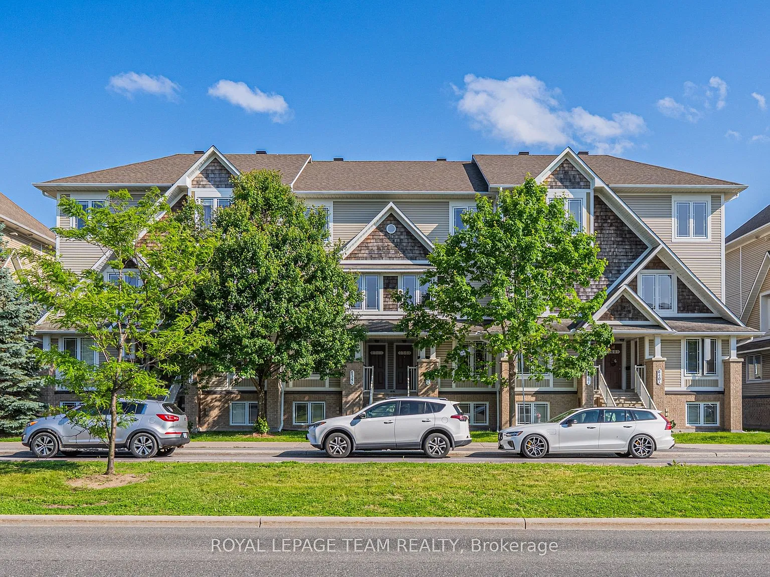 2 bed, $2,300 — Photo 2