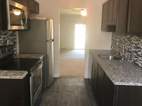3rd image of 531 Lafayette Blvd