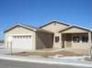 4710 Emerald St, Farmington, NM 87401