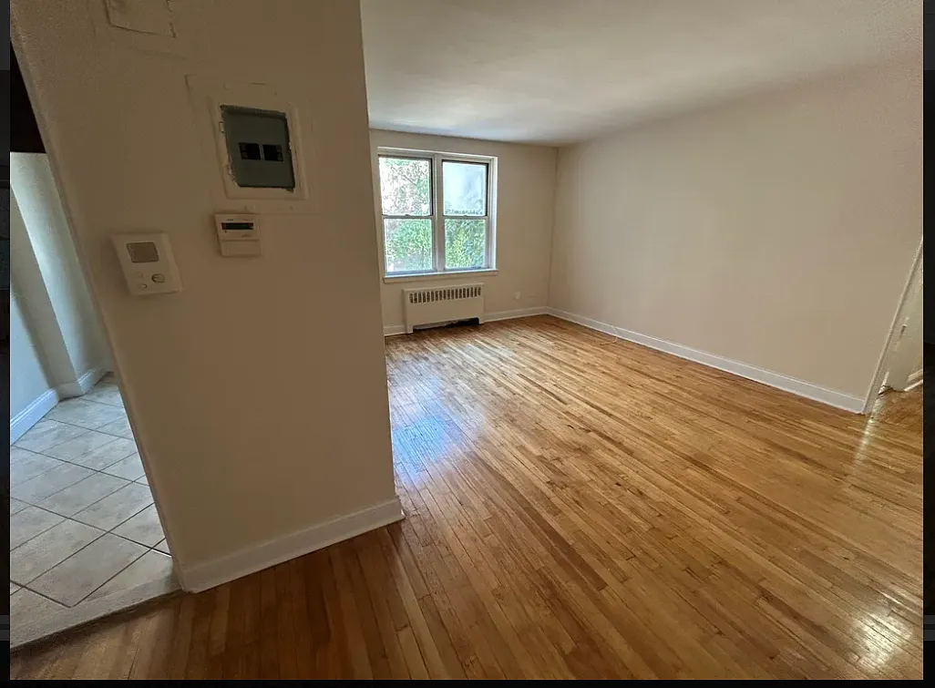 Building Photo - 14329 Barclay Ave #3E