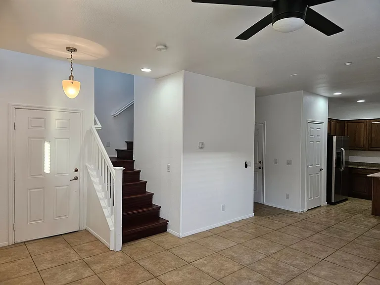 7349 Trailside Park Ct — Photo 9