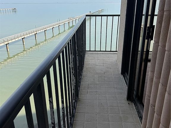 4th image of 4350 Ocean Dr APT 301