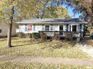 2417 Stokebridge Rd, Springfield, IL 62702