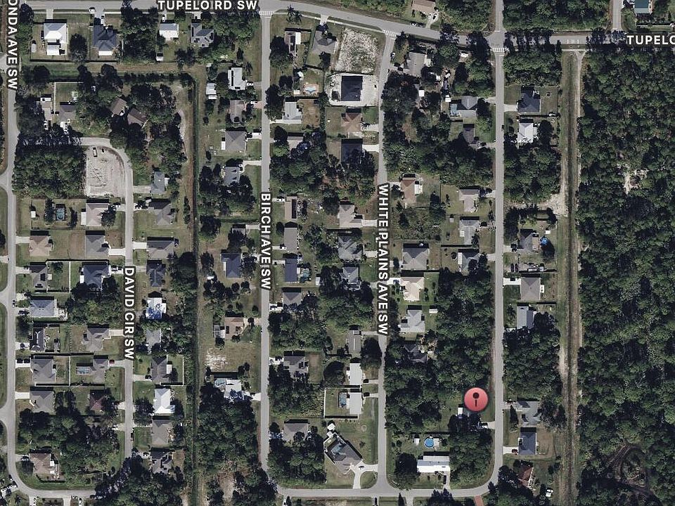 2nd image of 582 Wildwood Ave SW