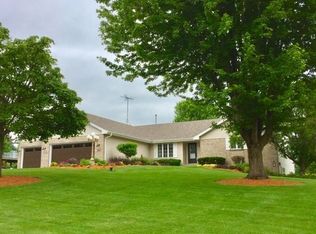 4343 E Cascio Dr, Byron, IL 61010