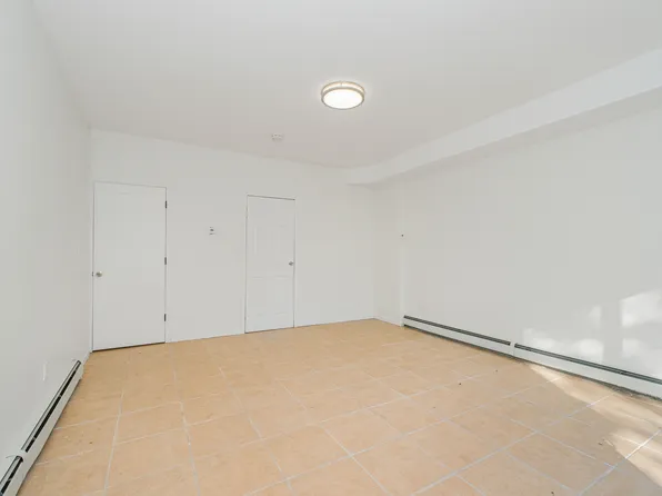 22 Oakville Street image 12 of 16