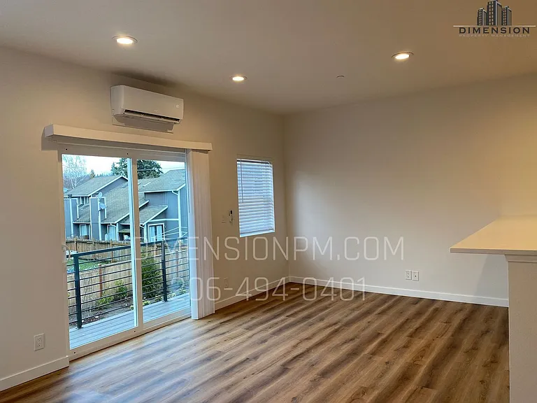 2025 M St NE — Photo 21