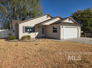 527 Cedarbrook Dr, Twin Falls, ID 83301