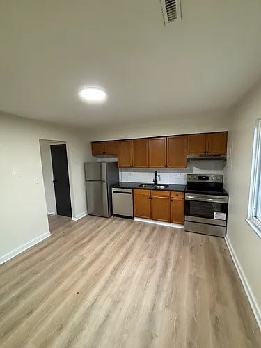 370-376 Woodland Ave #370-376 Photo 1