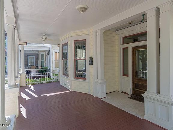 4th image of 1636 N PEARL