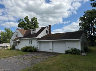 14554 Dean Ct, Burton, OH 44021