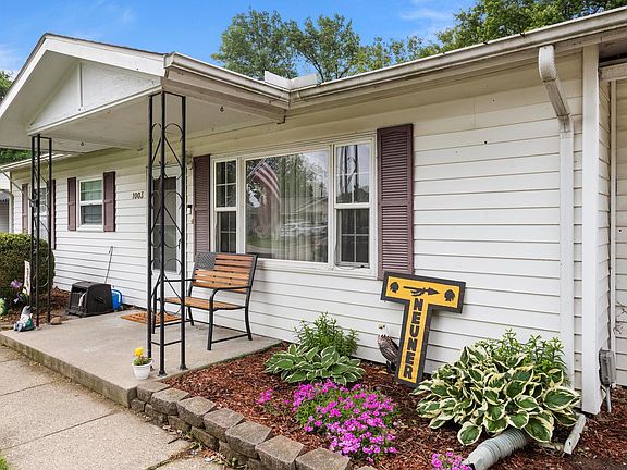 2nd image of 1003 E Fairview Dr