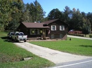 3544 Playmore Beach Rd, Lenoir, NC 28645