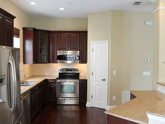 3rd image of 3045 Stanfield Ave
