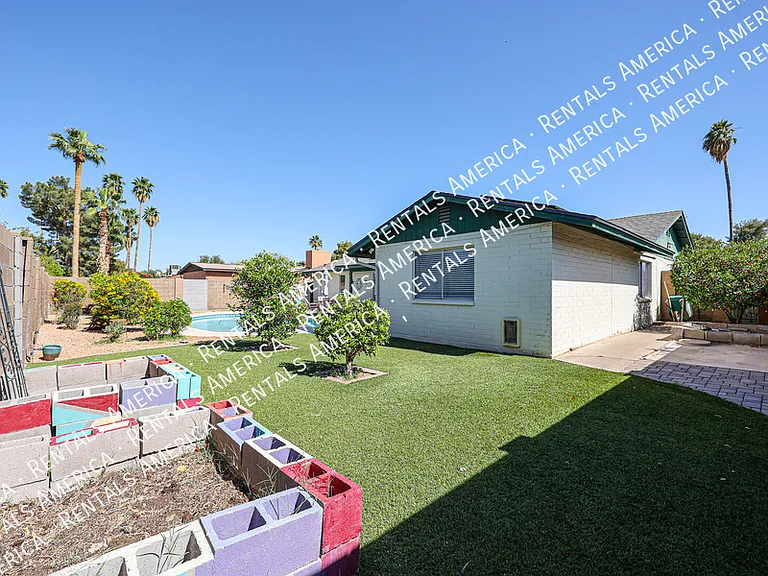 2466 W Onza Ave — Photo 49