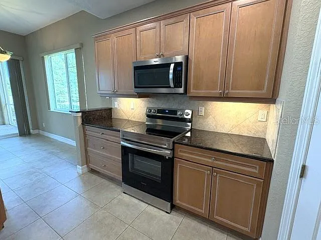 1425 Emerald Dunes Dr #17 — Photo 27