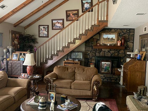 4th image of 1121 Golf Links Dr