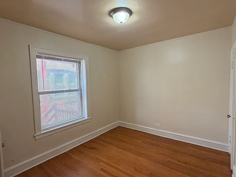 5304 W Potomac Ave #1 — Photo 5
