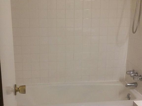 5th image of 265 Helen St APT 18