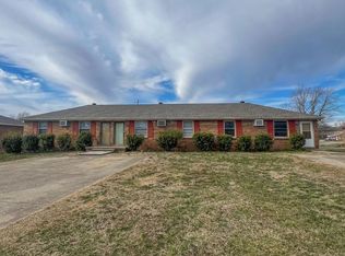 135 Airport Rd APT C, Clarksville, TN 37042