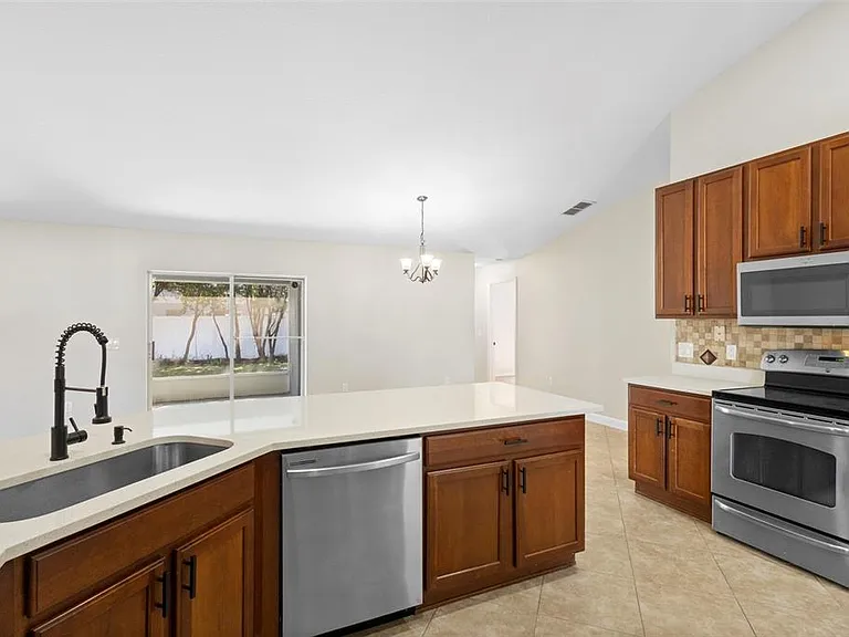 1227 Tivoli Dr — Photo 14