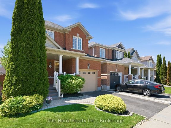 3rd image of 39 Rampart Cres