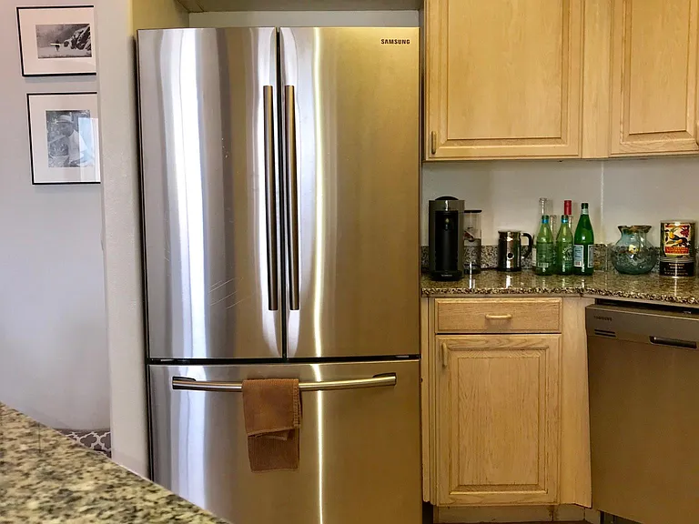 8349 Blackburn Ave #302 — Photo 87