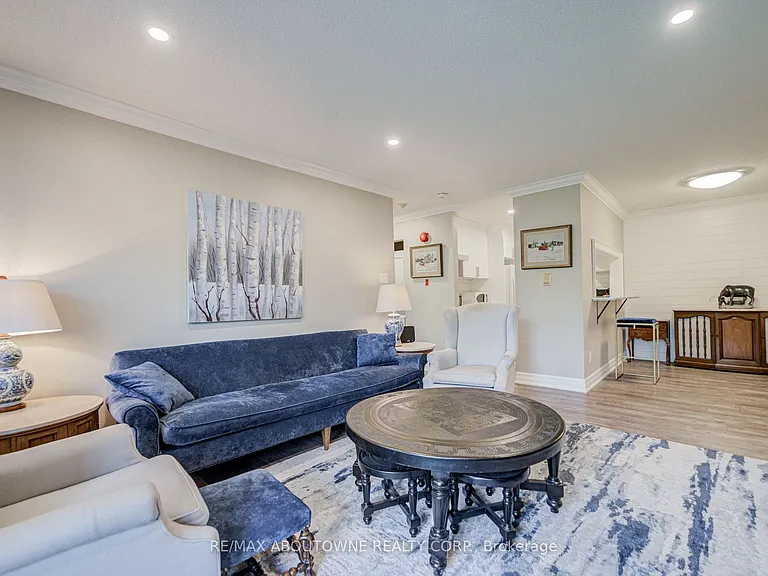 1450 Glen Abbey Gate #214 — Photo 9