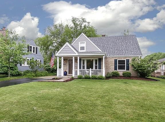 2nd image of 135 E Morningside Ave